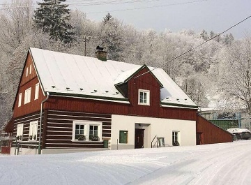 Roubenn� chalupa wellness a baz�n - �ern� hora