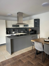 Rekrea�n� d�m s baz�nem - Mikulov - P�lava