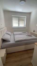 Rekrea�n� d�m s baz�nem - Mikulov - P�lava