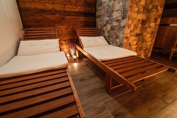 Chalupa s kachlov�mi kamny - Doln� Morava - Kr�l�ky