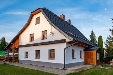 Chalupa s kachlov�mi kamny - Doln� Morava - Kr�l�ky