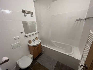 Velk� chalupa Zvi�ina - apartm�ny a vnit�n� baz�n