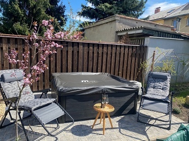 Wellness Rekrea�n� d�m a baz�n - Mirakulum