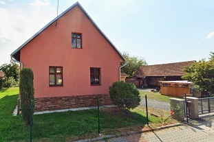 Nov� objekt: Chalupa se stodolou - CHKO Beskydy - Vset�nsko 3M-306