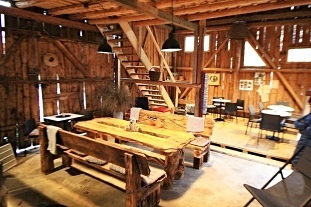 Chalupa se stodolou - CHKO Beskydy - Vset�nsko