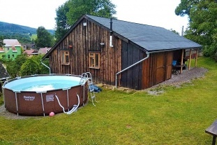 Nov� objekt: Chata s letn�m baz�nem - Vala�sko - Beskydy 3M-304