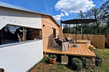 Glamping chata a koupac� sud - vodn� z�mek Blatn�