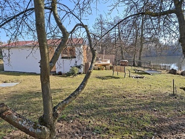 Glamping chata a koupac� sud - vodn� z�mek Blatn�