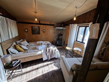 Glamping chata a koupac� sud - vodn� z�mek Blatn�