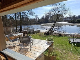 Glamping chata a koupací sud - vodní zámek Blatná