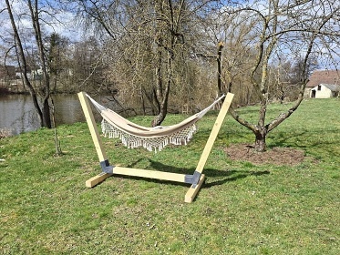 Glamping chata a koupac� sud - vodn� z�mek Blatn�