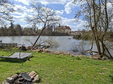 Glamping chata a koupac� sud - vodn� z�mek Blatn�