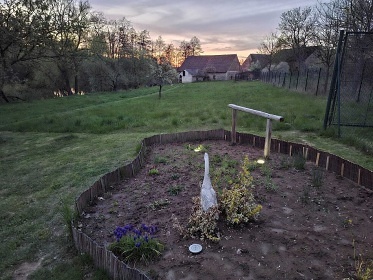 Glamping chata a koupac� sud - vodn� z�mek Blatn�