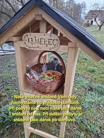 Glamping chata a koupac� sud - vodn� z�mek Blatn�