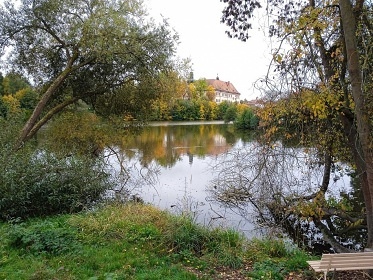 Glamping chata a koupac� sud - vodn� z�mek Blatn�