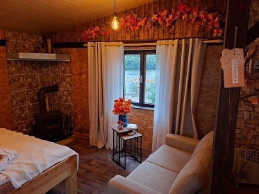 Glamping chata a koupac� sud - vodn� z�mek Blatn�
