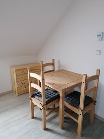 Chalupa u p�ehrady Rozko� - CHKO Broumovsko