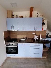 Chalupa u p�ehrady Rozko� - CHKO Broumovsko