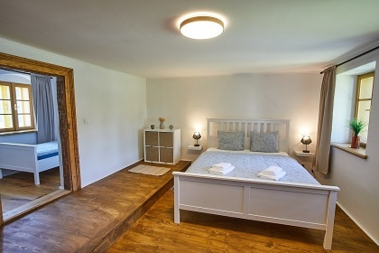 Chalupa baz�n - wellness - vinn� sklep - Lu�nice