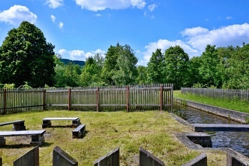 Chalupa u vodn�ho ml�na - CHKO ���rsk� vrchy