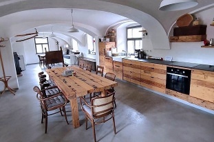 Chalupa u vodn�ho ml�na - CHKO ���rsk� vrchy