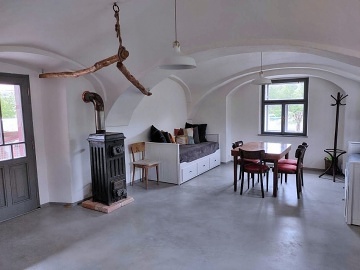 Chalupa u vodn�ho ml�na - CHKO ���rsk� vrchy