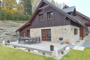 Nov� objekt: Chalupa s baz�nem - Tanvald - Jizersk� hory 6C-165