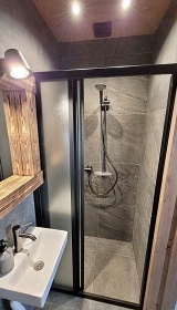 Chalupa u lesa s baz�nem - Jizersk� magistr�la