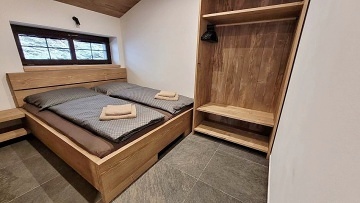 Chalupa u lesa s baz�nem - Jizersk� magistr�la