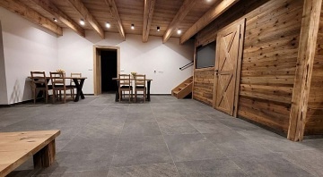 Chalupa u lesa s baz�nem - Jizersk� magistr�la