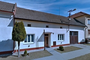 Chalupa Slov�cko s baz�nem - hrad Buchlov