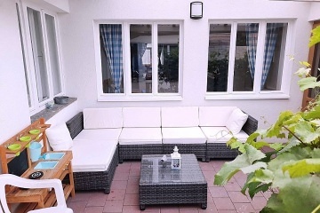 Chalupa Slov�cko s baz�nem - hrad Buchlov