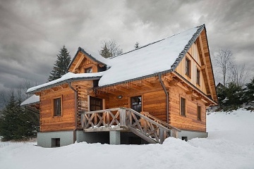 Dv� chalupy a baz�n - Kr�lick� Sn�n�k - Sky Bridge