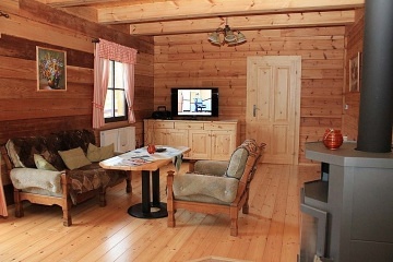 Dv� chalupy a baz�n - Kr�lick� Sn�n�k - Sky Bridge