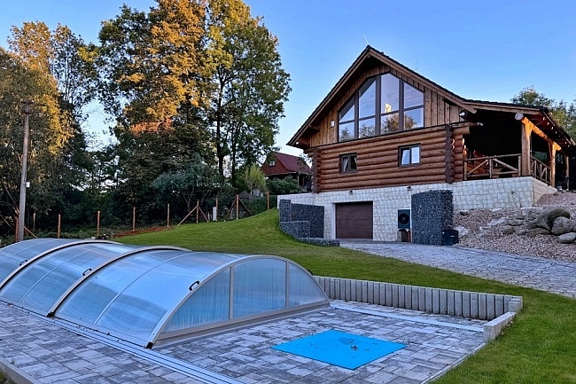 Kanadsk� srub wellness a baz�n - Jizersk� hory