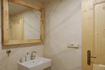 Chalupa a vinn� sklep - Hustope�e - ji�n� Morava