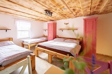 Chalupa a vinn� sklep - Rajhrad - ji�n� Morava