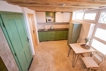 Chalupa a vinn� sklep - Hustope�e - ji�n� Morava