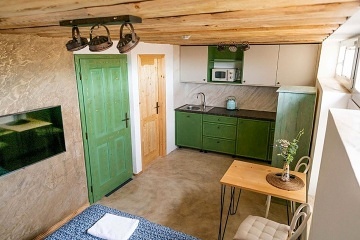 Chalupa a vinn� sklep - Rajhrad - ji�n� Morava