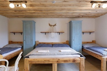 Chalupa a vinn� sklep - Hustope�e - ji�n� Morava