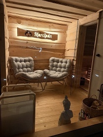 Jurty vinohrad a cyklostezka - glamping park V�hon
