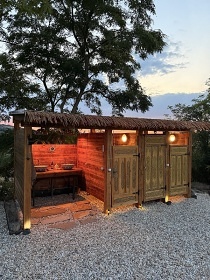 Jurty vinohrad a cyklostezka - glamping park V�hon