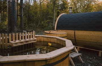 Glamping s wellness - samota u �eky - �elezn� hory
