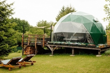 Glamping s koupac�m sudem - Ti�nov - Pern�tejn