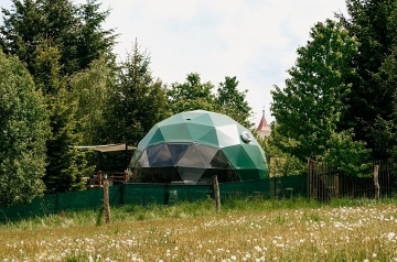 Glamping s koupac�m sudem - Ti�nov - Pern�tejn