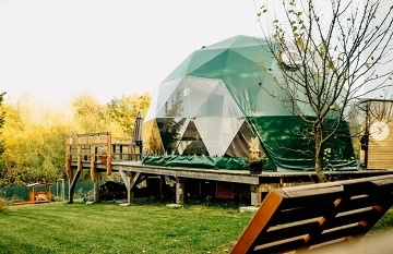 Glamping s koupac�m sudem - Ti�nov - Pern�tejn