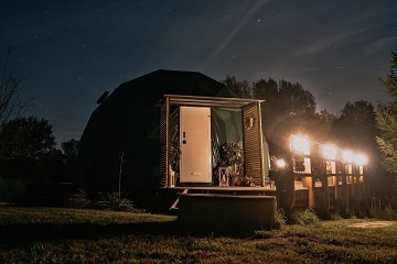 Glamping s koupac�m sudem - Ti�nov - Pern�tejn