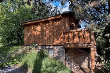 Glamping s wellness a baz�nem - hrad Helf�t�n