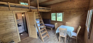 Glamping s wellness a baz�nem - hrad Helf�t�n