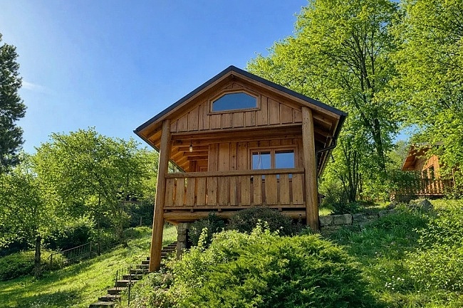 Glamping s wellness a bazénem - hrad Helfštýn